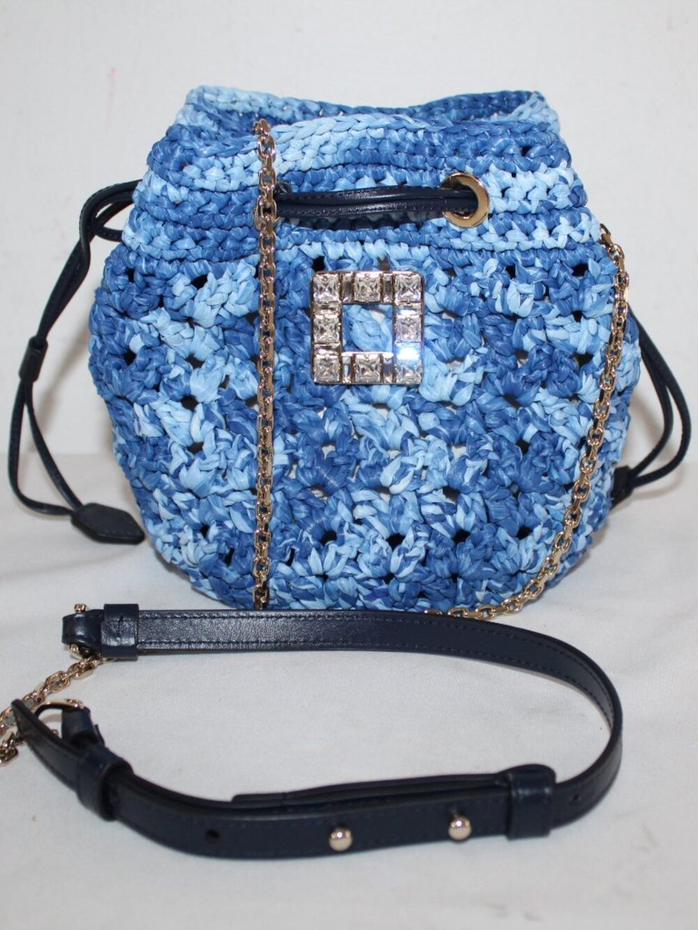 NWOT Roger Vivier Viv' Skate Mini Bucket Bag Tres oven Raffia Crystal Buckle